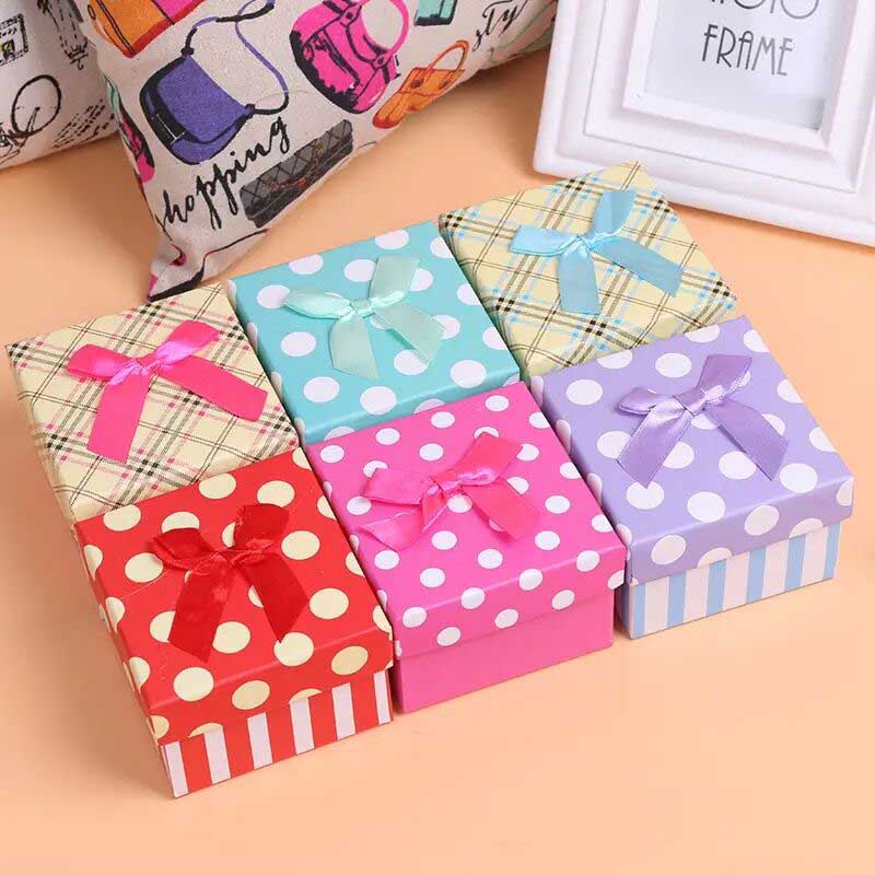 Luxury Cardboard Paper Gift Box Printed Packaging Cardstock Paper Jewelry Box with Ribbon